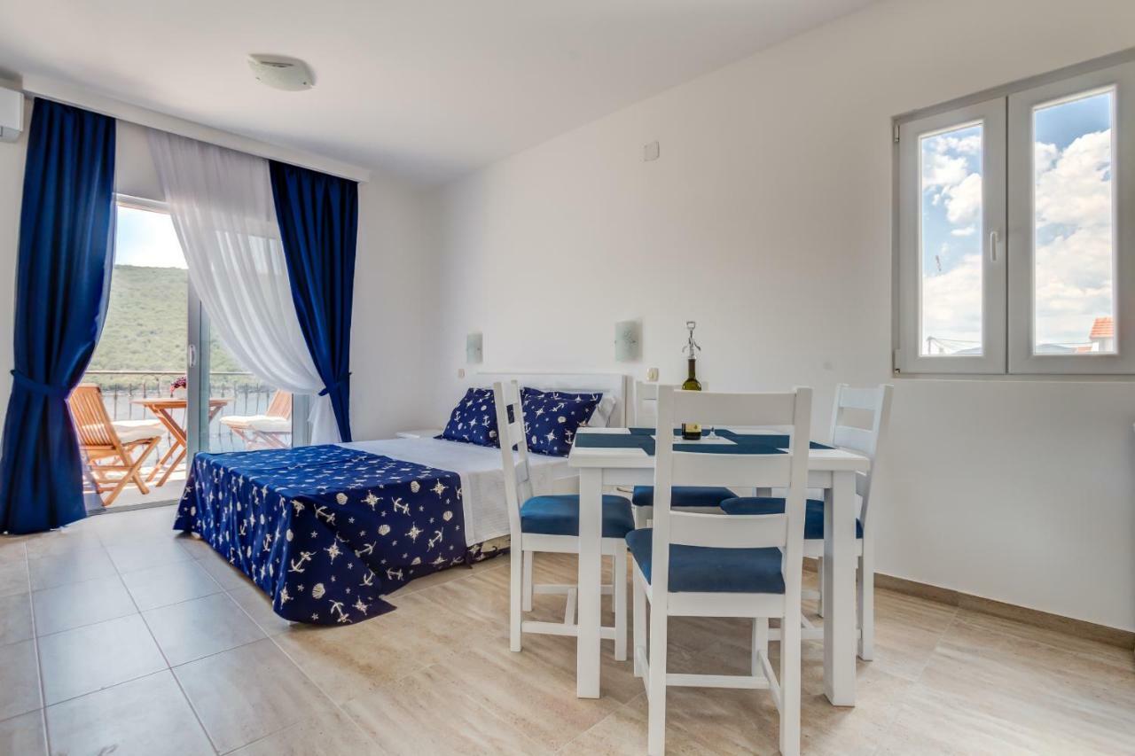Villa SAN Apartments Teodo Esterno foto